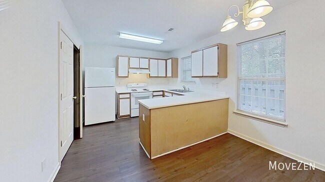 Building Photo - 319 St Rosea Rd
