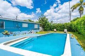 Building Photo - 3 bedroom in Miramar FL 33023