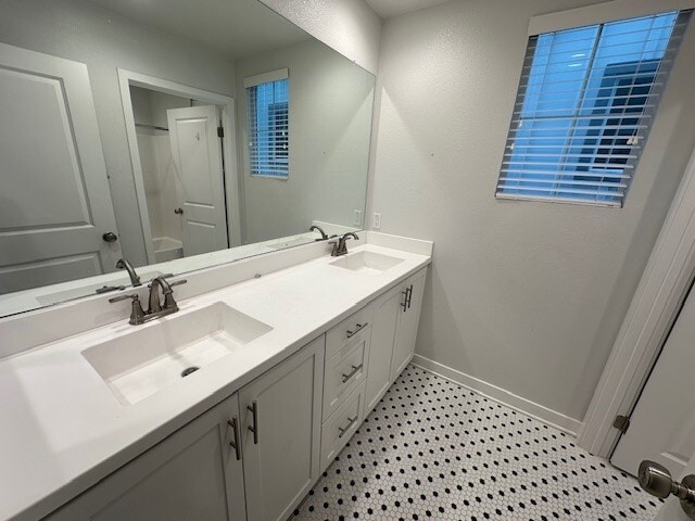 Building Photo - 8315 N Peyton Way