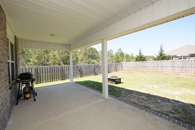 Building Photo - 904 Merganser Way
