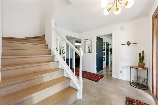 Building Photo - 6713 Winterberry Dr