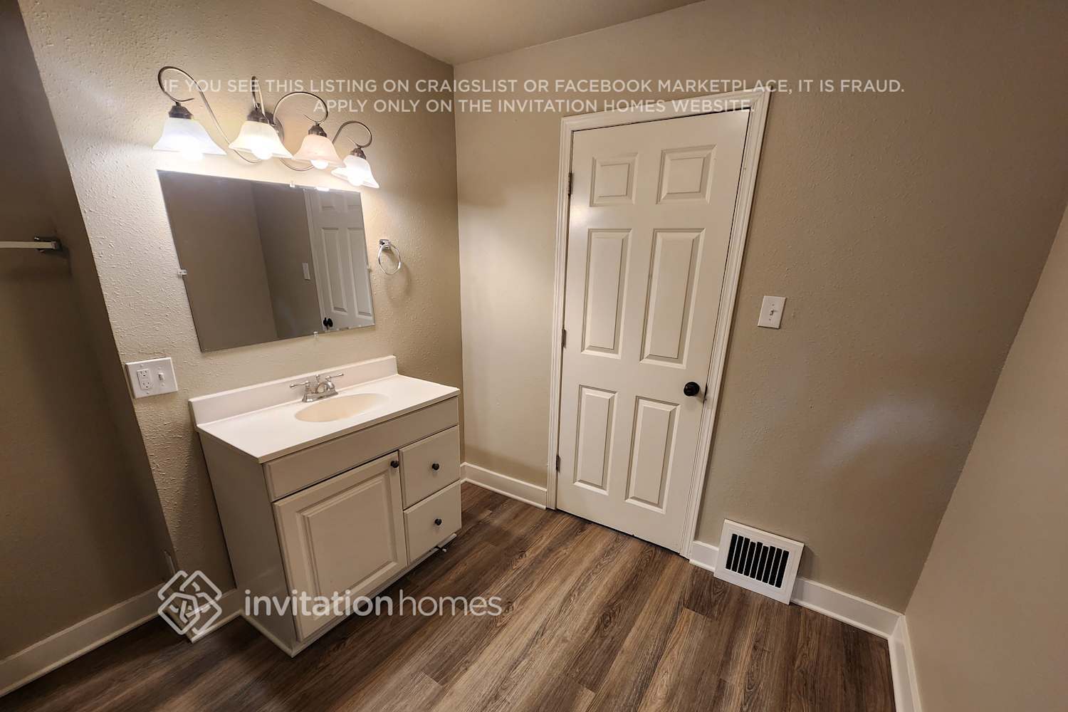 Building Photo - 1307 N Proctor St