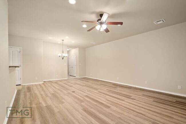 Building Photo - Luxury Gated Patio Home | 2 Bed, 2 Bath | Owasso, OK | Lawn Care Included