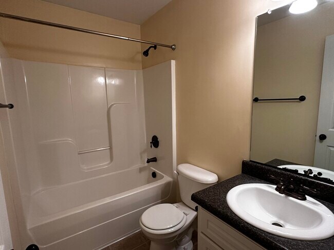 Building Photo - 206 High Meadows Cir