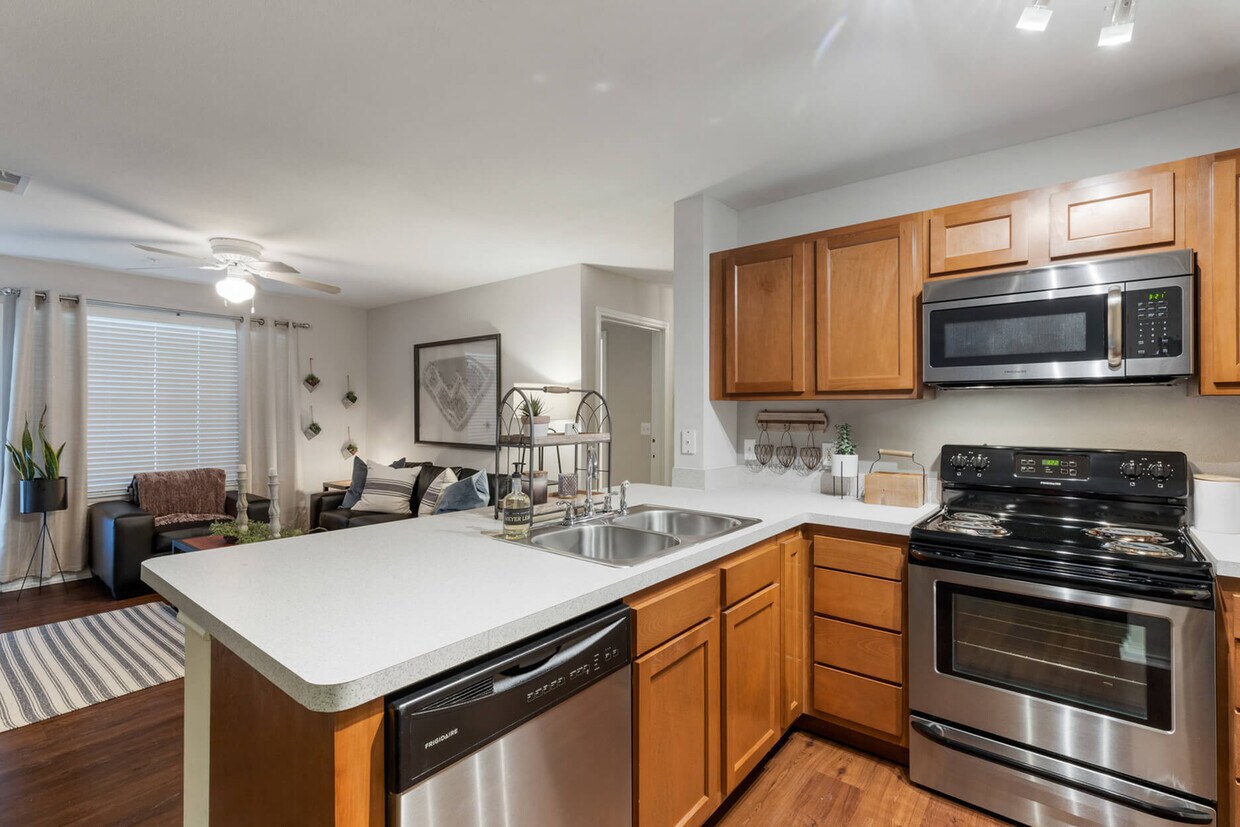 Castlerock At San Marcos San Marcos Tx Apartment Finder