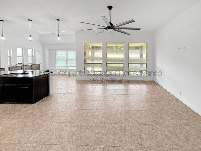 Building Photo - 235 Burnett Dr