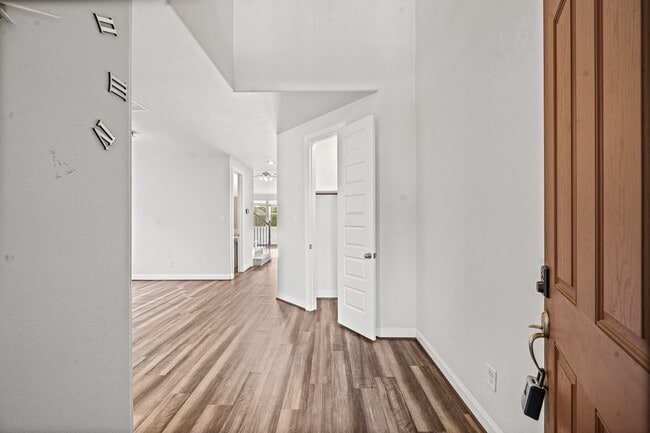 Building Photo - 8835 Orchid Vly Wy