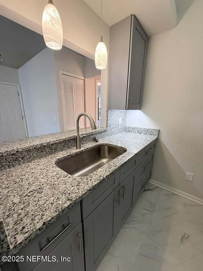 Building Photo - 8715 Belle Rive Blvd