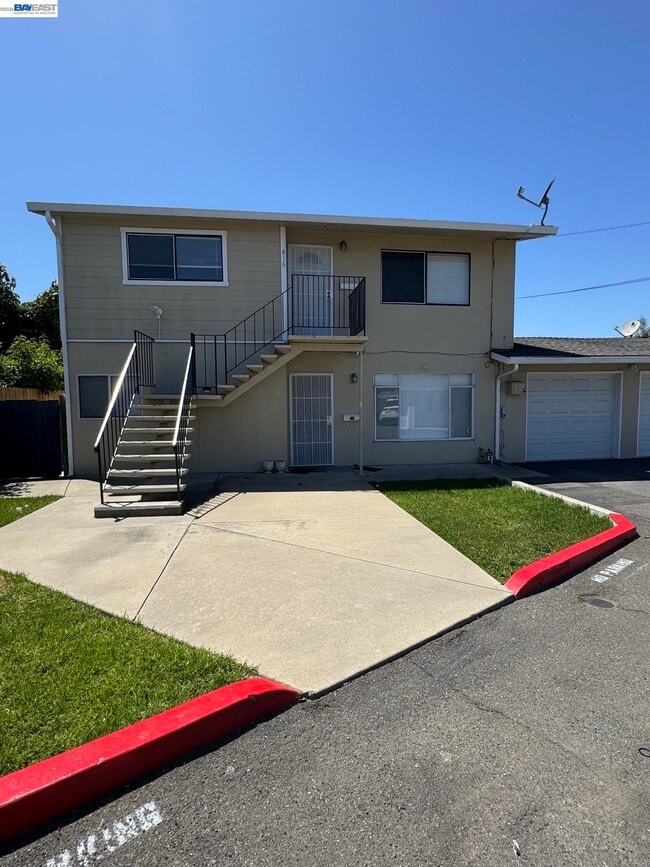 Building Photo - 416 Grove Way