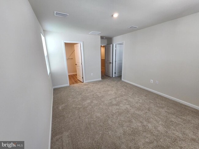 Building Photo - 619 Laurelwood Cir