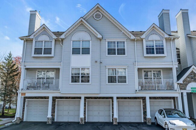 Primary Photo - 46 Prestwick Way