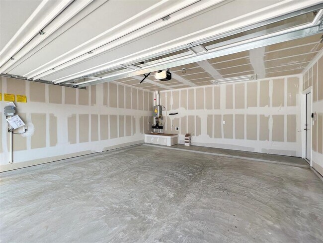 Building Photo - 1829 Walnut Grv Bnd