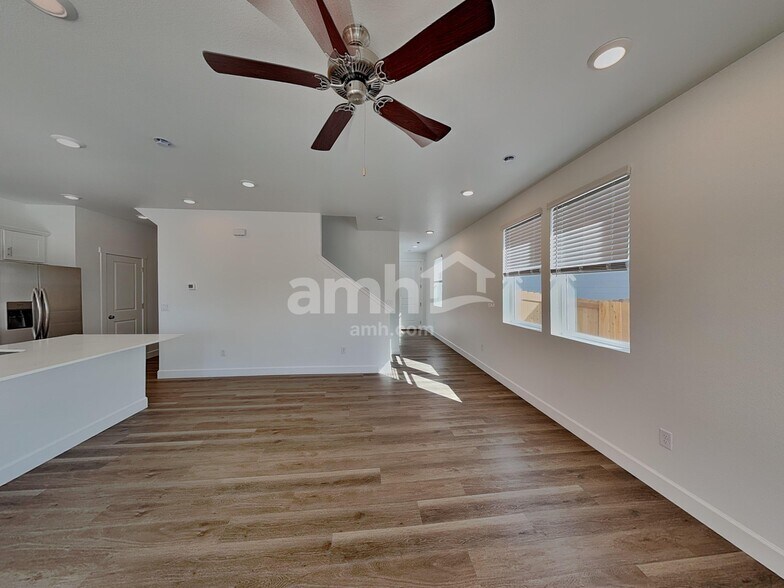 Building Photo - 10065 Abilene St