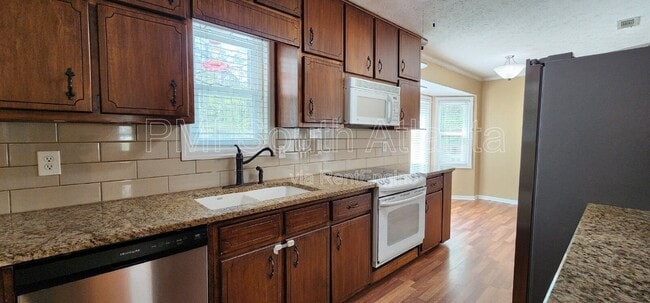 Building Photo - 200 Eli Run