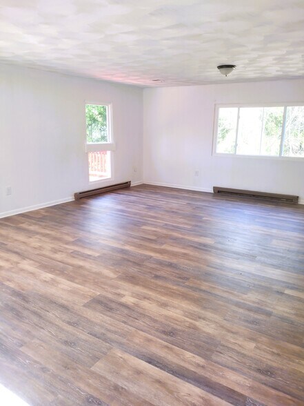 Building Photo - 9578 Landbreeze Row