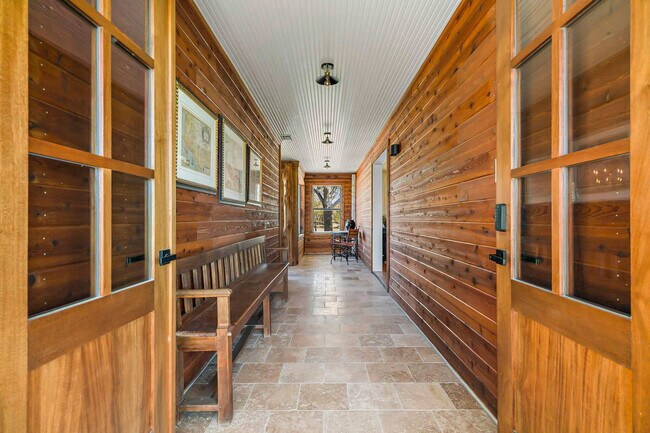 Building Photo - 1219 Sisterdale Rd