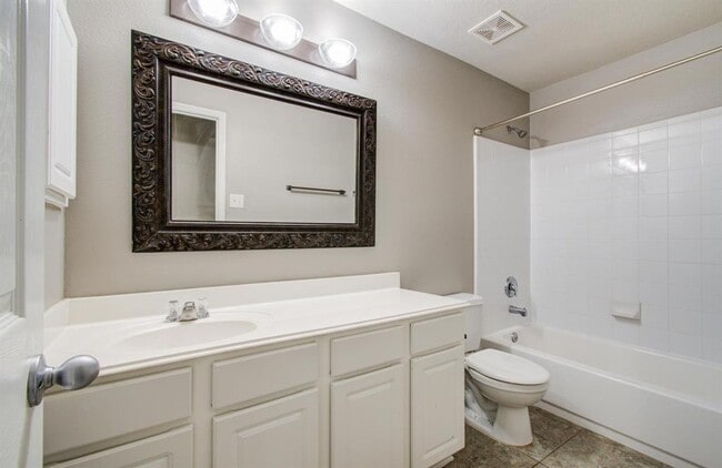 Building Photo - 4823 Upland Dale Ct