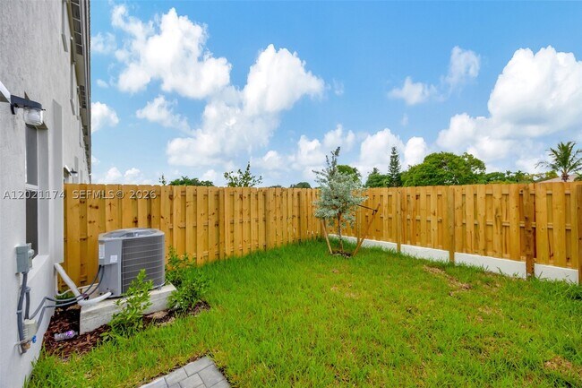 Building Photo - 29264 SW 163rd Ct