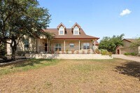 Building Photo - 644 Newport Dr
