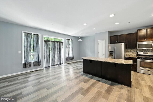 Building Photo - 4905 Forest Pines Dr