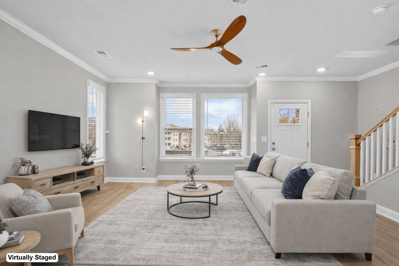 Building Photo - 1515 Hidden Falls Rd