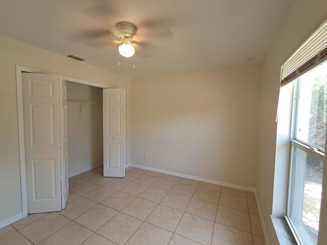 Building Photo - 2204-2206 Kenneth Ave S