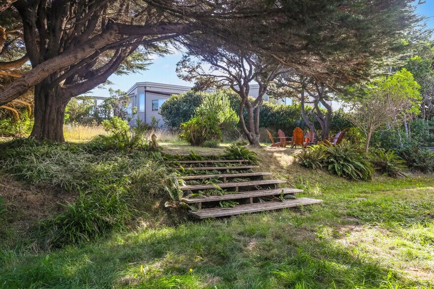 Building Photo - 112 Duck Ct