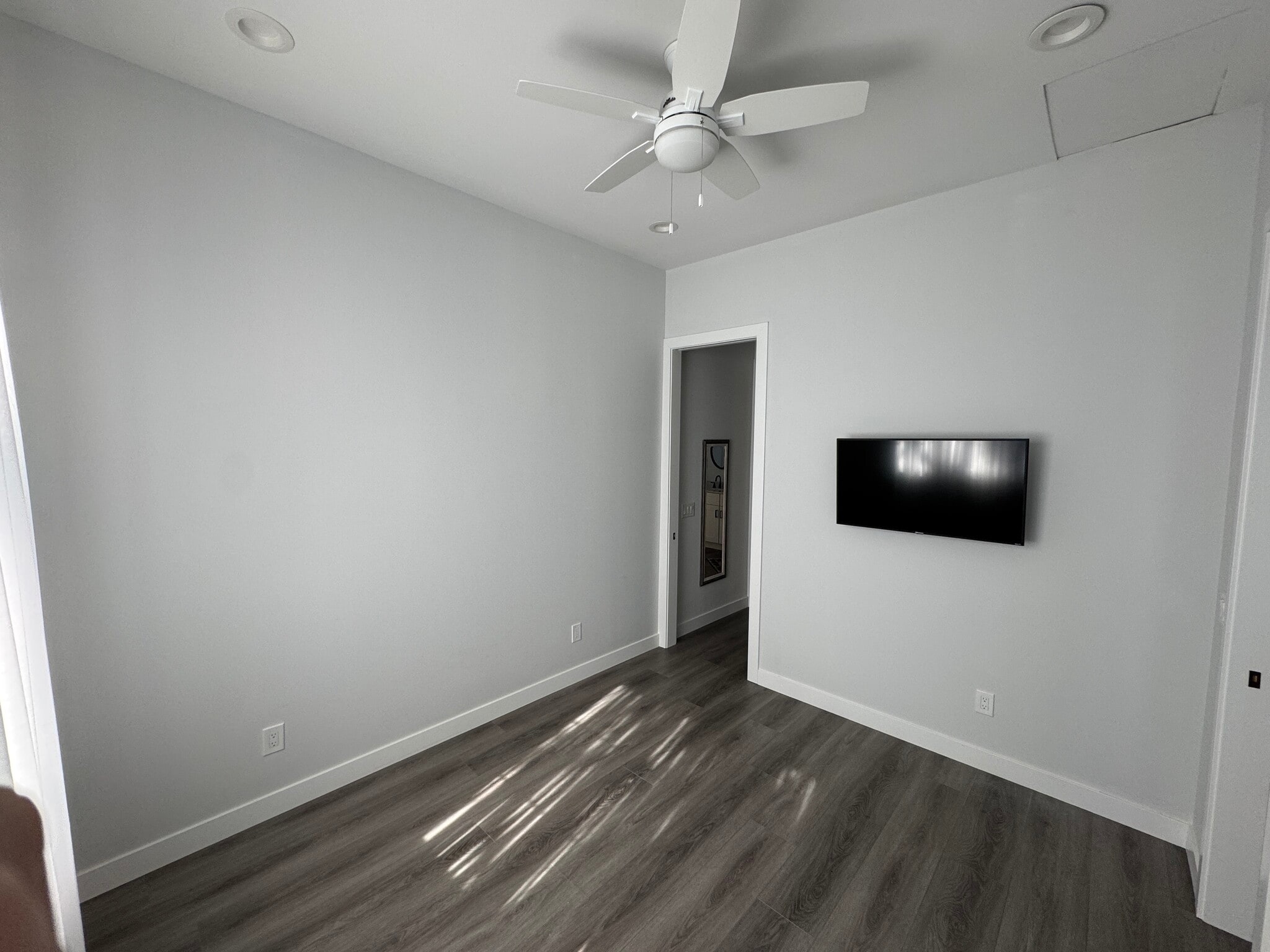 Building Photo - 1373 S Sean Dr