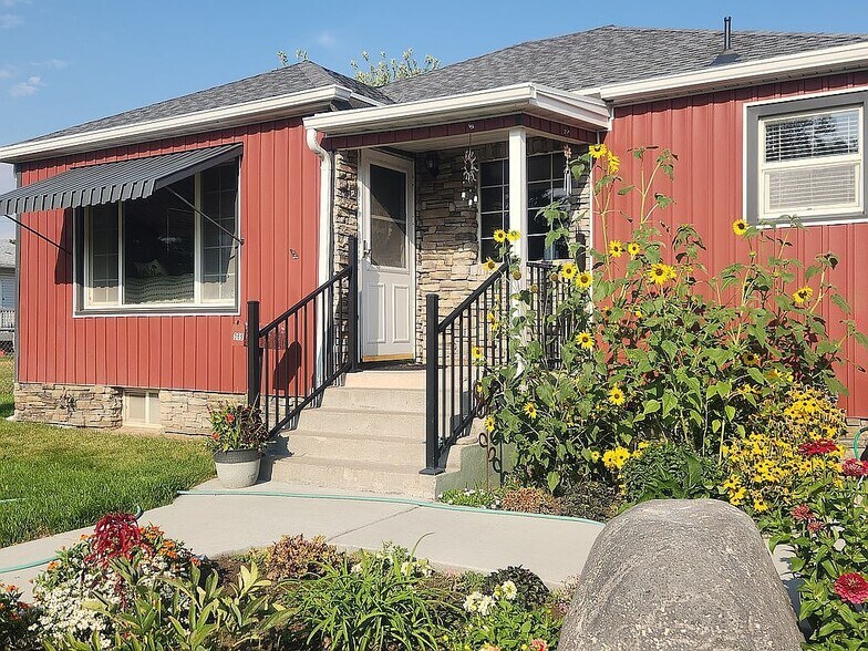 Building Photo - 366 Washington Ave