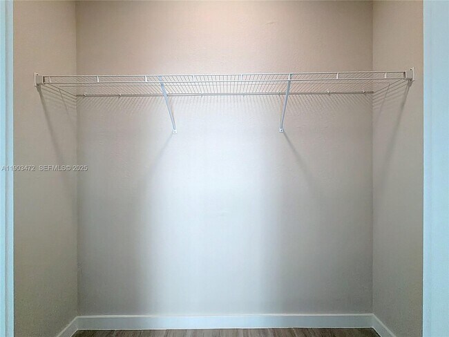 Building Photo - 410 NW 41st St