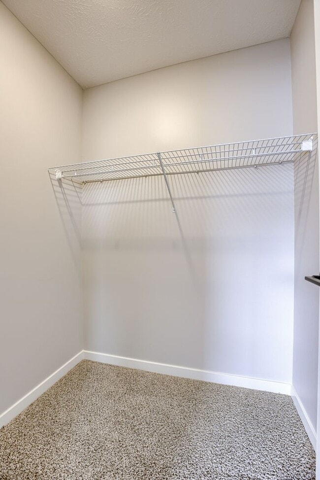 Building Photo - 20874 T Ct