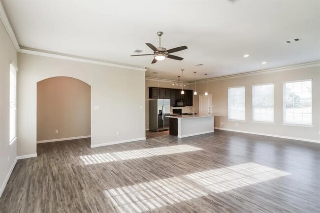 Building Photo - 18650 Cypress Hill Dr