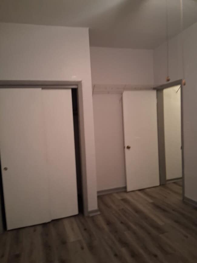 Building Photo - 3920 N Broadway