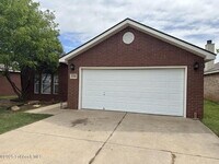 Building Photo - 536 N Kirby Ave
