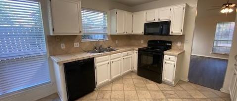 Building Photo - 8612 Brushy Creek Trail