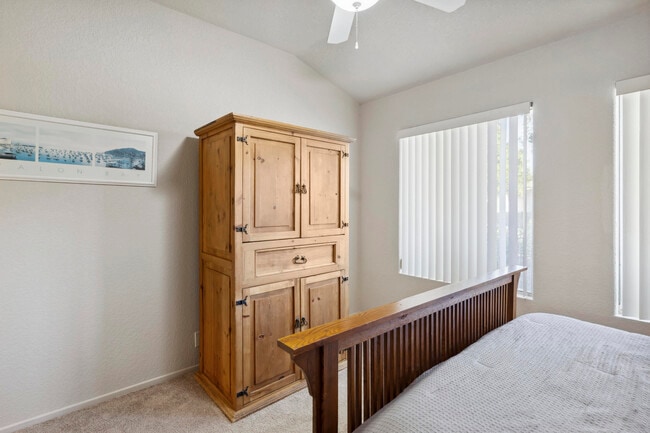 Building Photo - 48538 Via Amistad