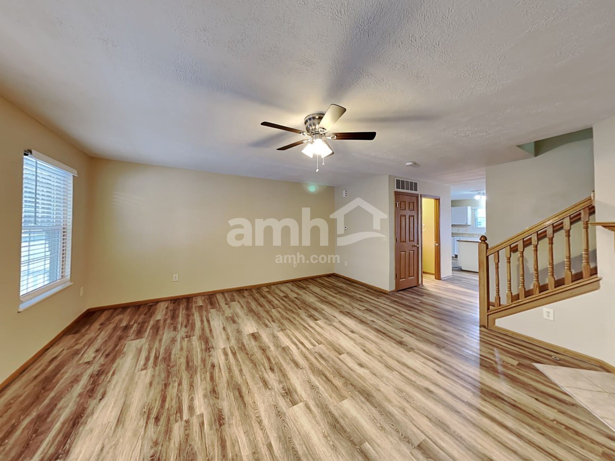 Building Photo - 353 W Hunters Dr