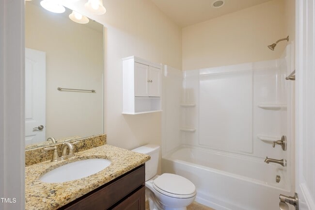 Building Photo - 533 Fumagalli Dr