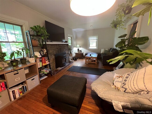 Building Photo - 2293 Route 9g