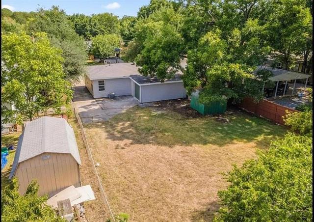 Building Photo - 1529 E King St