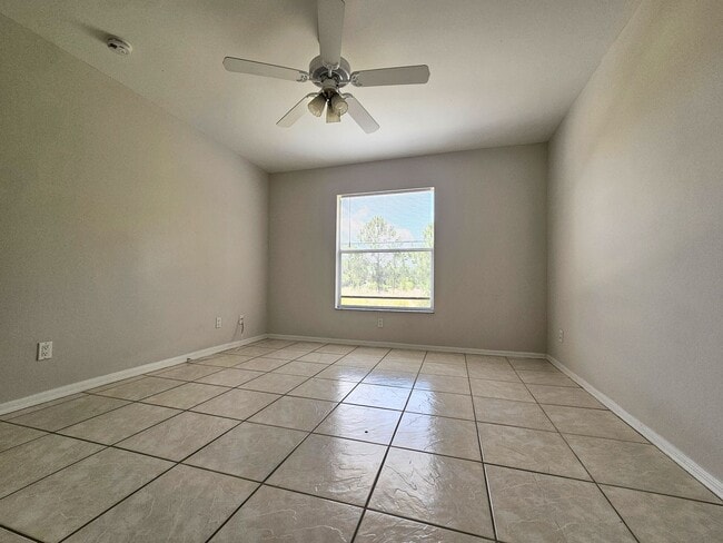Building Photo - Charming 3-Bedroom, 2-Bath Home in Conveni...