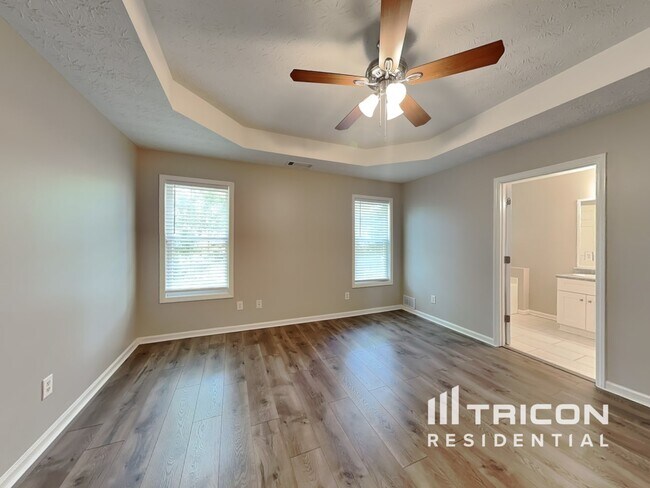 Building Photo - 1512 Riverglen Dr