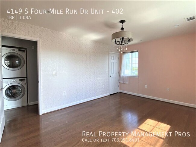 Building Photo - 4149 S Four Mile Run Dr