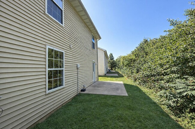 Building Photo - 1709 Hanover Blvd