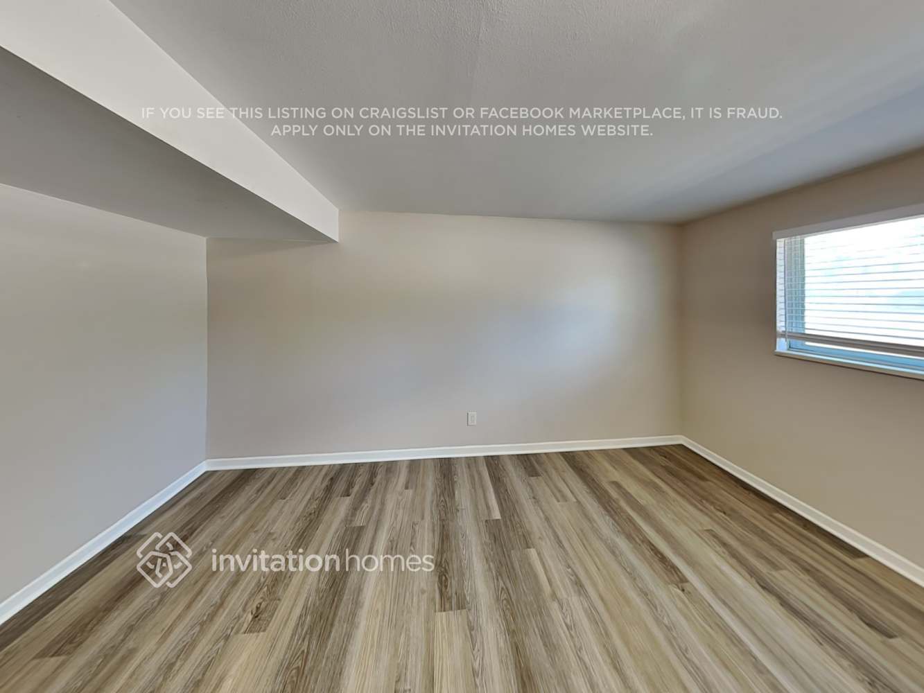 Building Photo - 893 Granby St