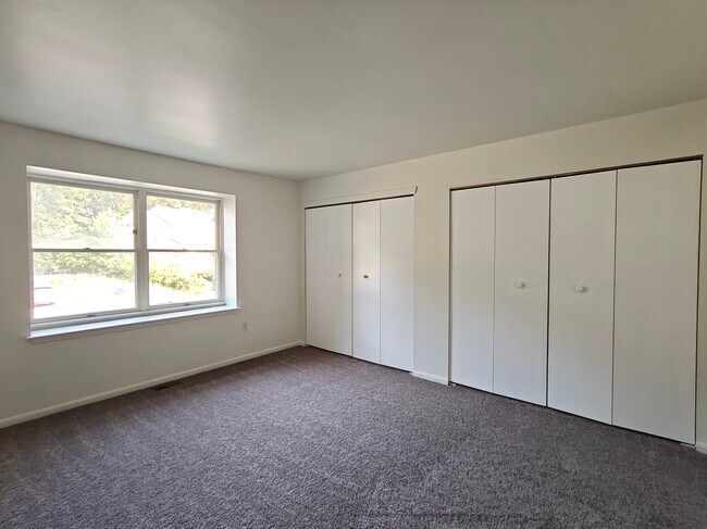 Building Photo - 10 S Indian Valley Ct