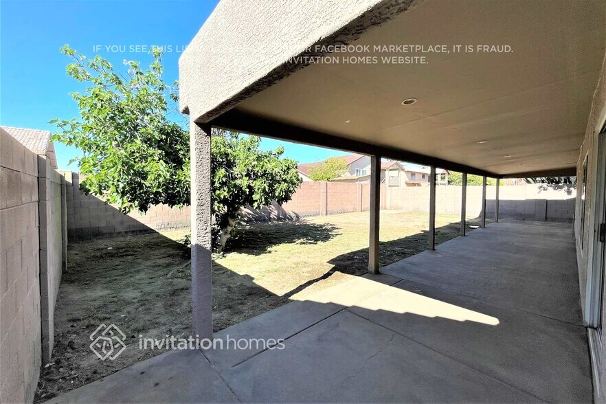 Building Photo - 8934 W Encanto Blvd