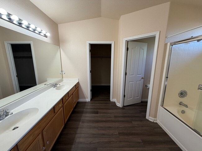 Building Photo - 2371 Roman Dr