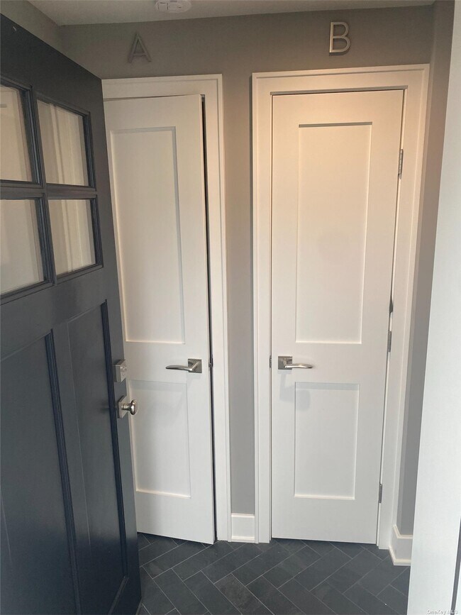 Building Photo - 107 Cooper St