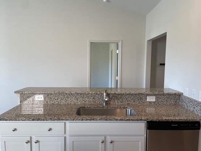 Building Photo - 3023 Cedar Creek Ln